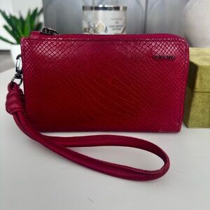 VELEZ Crimson Textured Wristlet